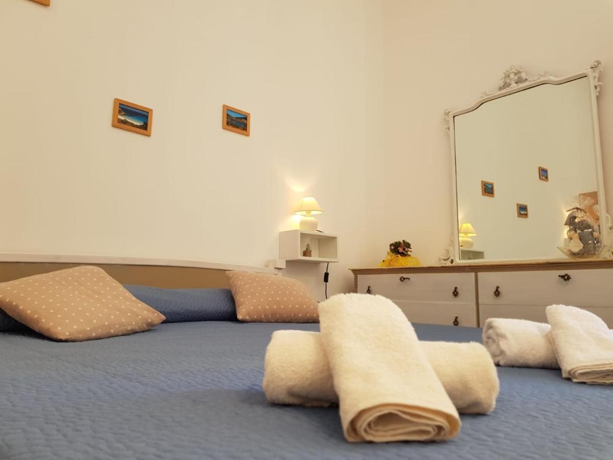 Bed and Breakfast Casa Di Giu Porto Torres Exteriér fotografie